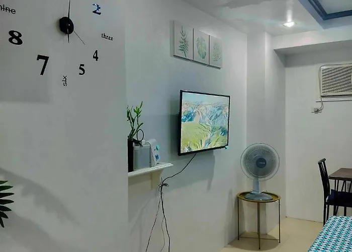 16th Floor Tower A Pool View Unit With Unlimited Internet Access And Modern Amenities * Manila