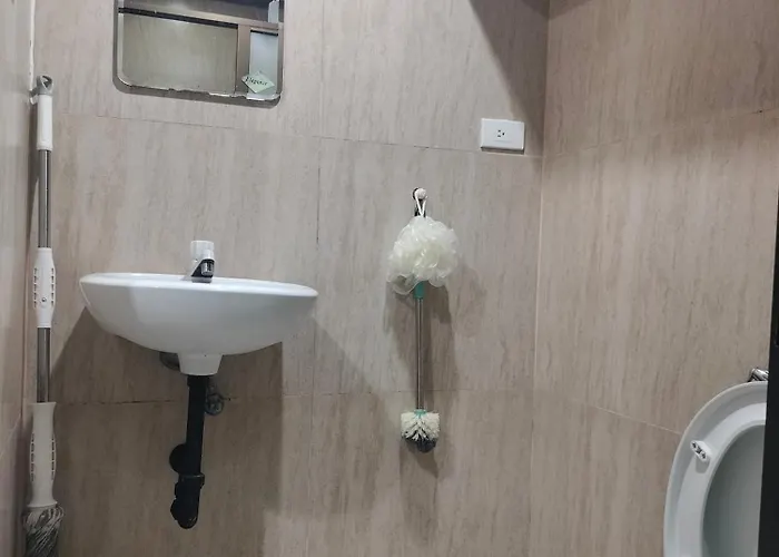 16th Floor Tower A Pool View Unit With Unlimited Internet Access And Modern Amenities Apartment *