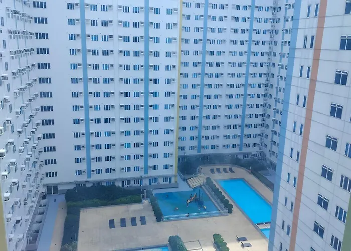 16th Floor Tower A Pool View Unit With Unlimited Internet Access And Modern Amenities Apartment Manila