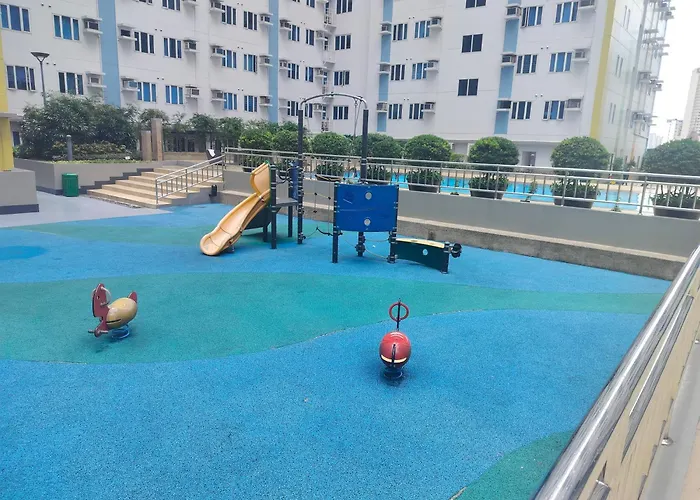 16th Floor Tower A Pool View Unit With Unlimited Internet Access And Modern Amenities *