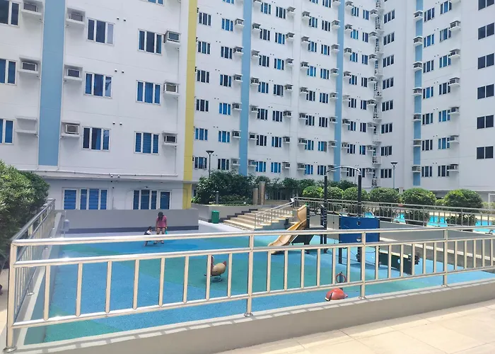 Apartment 16th Floor Tower A Pool View Unit With Unlimited Internet Access And Modern Amenities Manila