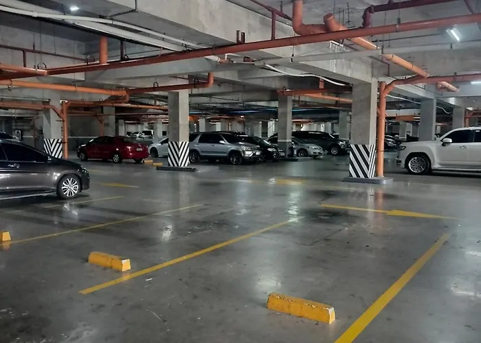 16th Floor Tower A Pool View Unit With Unlimited Internet Access And Modern Amenities Apartment Manila