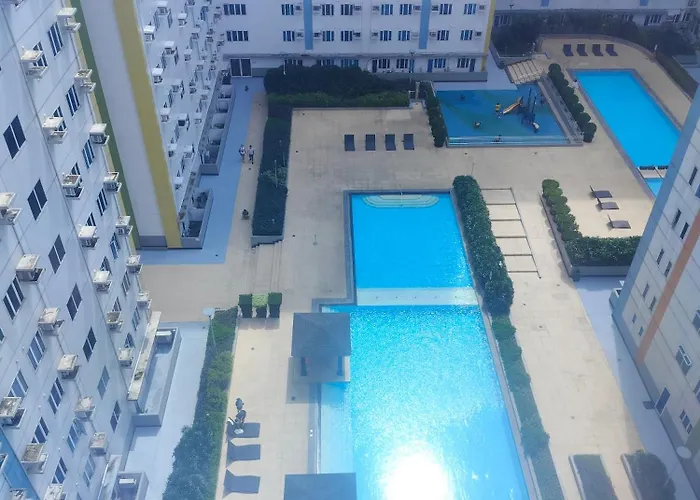 16th Floor Tower A Pool View Unit With Unlimited Internet Access And Modern Amenities